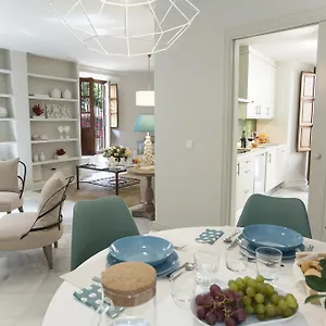 https://gr-suties-boutique.1costadelsol.com
